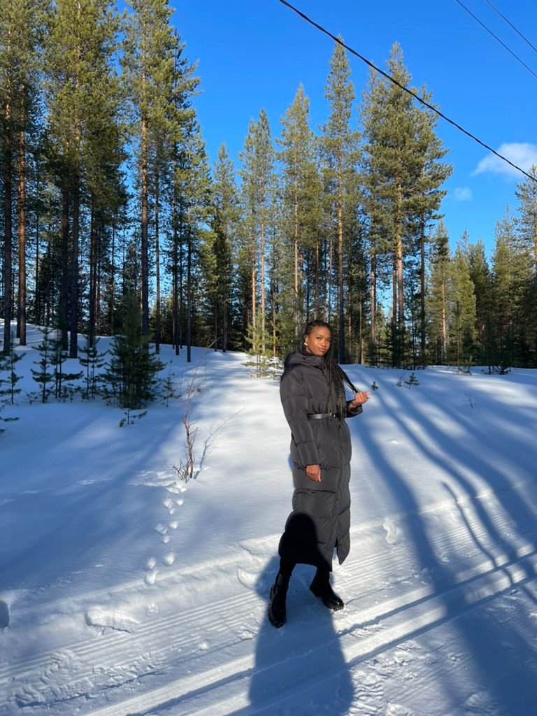 Winter Dinner Outfit Ideas – How to Look Effortlessly Chic